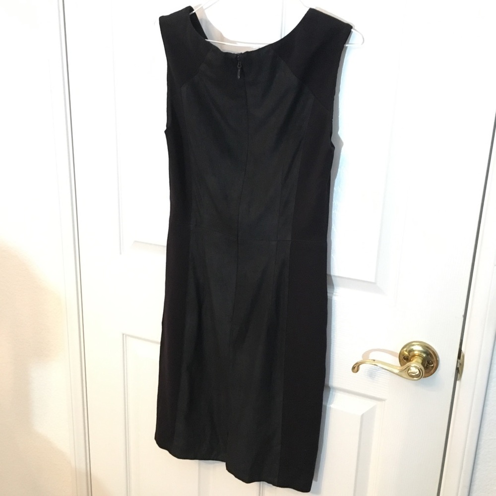 BCBGMAXAZRIA Black Dress Kellen Suede Panel Sheath LBD Career Party Size 0 XS - Picture 4 of 6